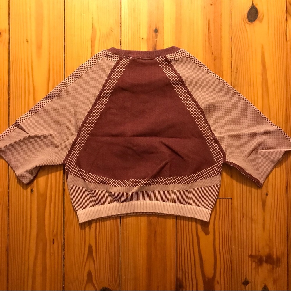 Fabletics Jessie Black Cherry Seamless Crop Top, L - Picture 12 of 12